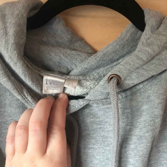 Twik Hoodie - Picture 4 of 6